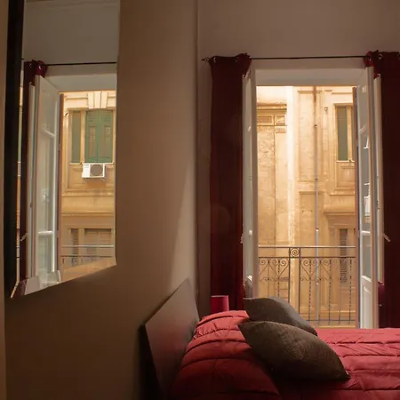 Pacini Deluxe Apartment-3